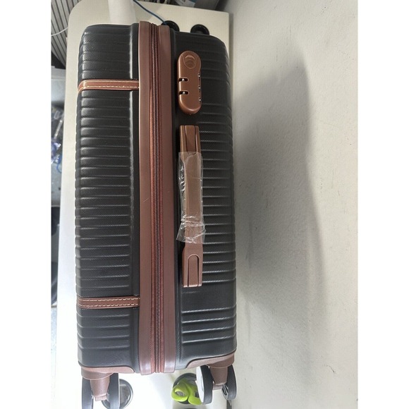 Lulusail luggage 18” Expandable Hardside Luggage - Picture 4 of 4